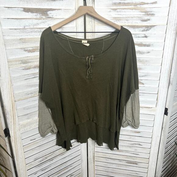 FREE PEOPLE Women's Small Star Oversized Henley Top Army Green Boho Distressed - Picture 4 of 16